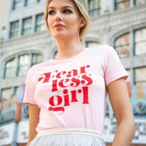 BNWT SKYLAR YOO FEAR-LESS GIRL GRAPHIC TEE SIZE LARGE